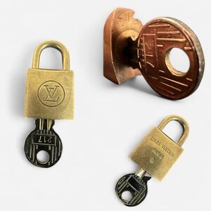 Louis Vuitton Gold Lock & Silver Key #217